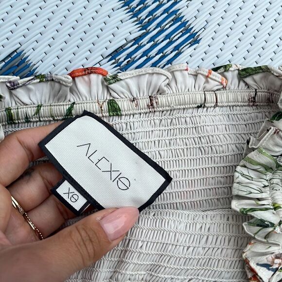 Alexis Elsa top in botanical cream - Picture 6 of 10